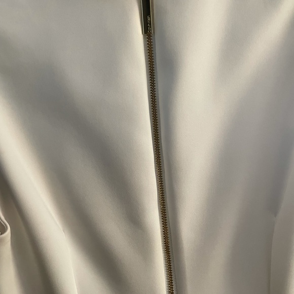 White Calvin Klein - Picture 3 of 4